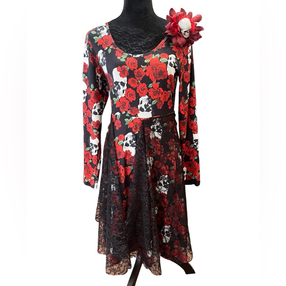 Cyinu skull dress, size M